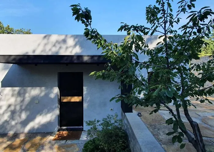 House G Ferienhaus Dekani